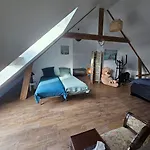 Maison Familiale De *